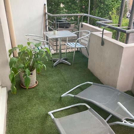 Апартаменты Apparement Chaleureux Avec Balcon Марсель Экстерьер фото
